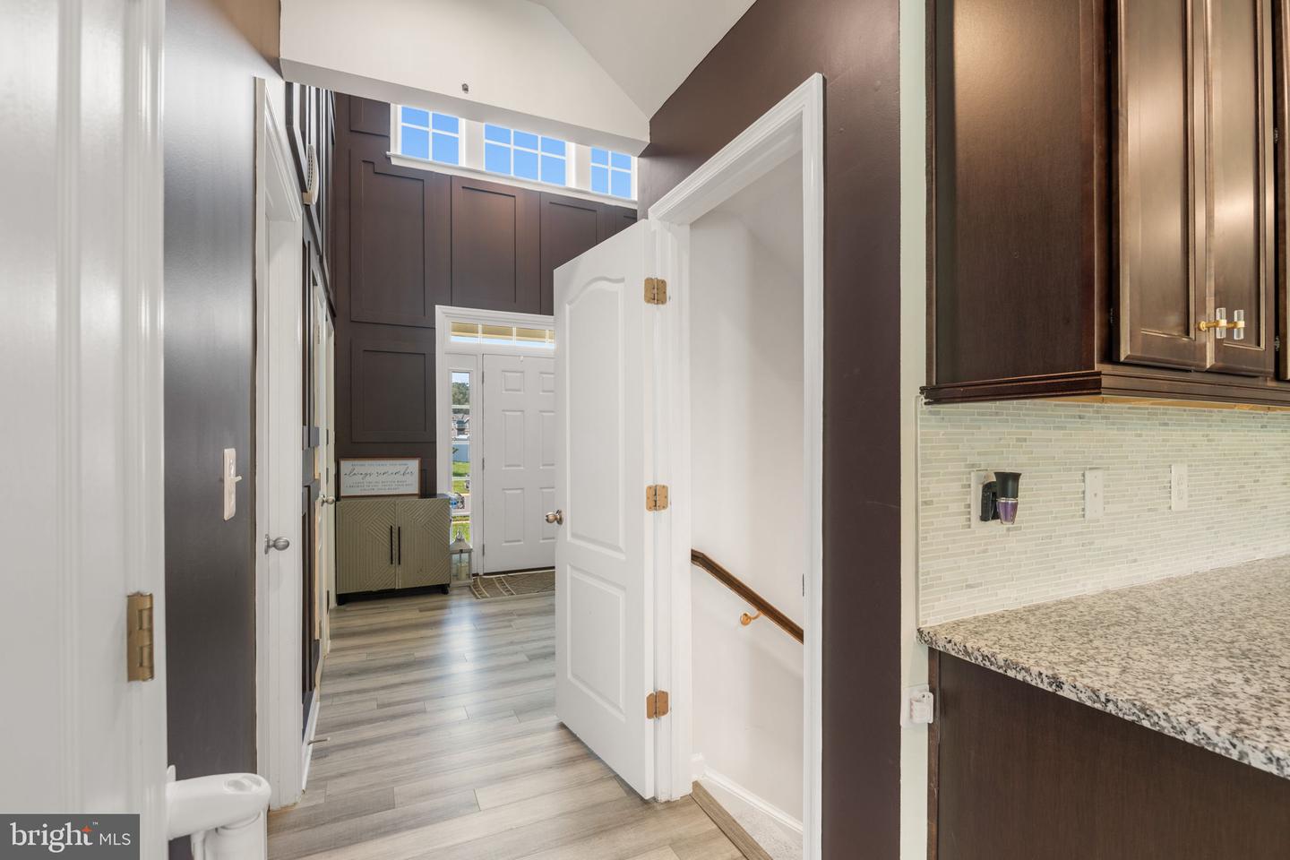 6640 Timber Ridge Ln Property Photo 10