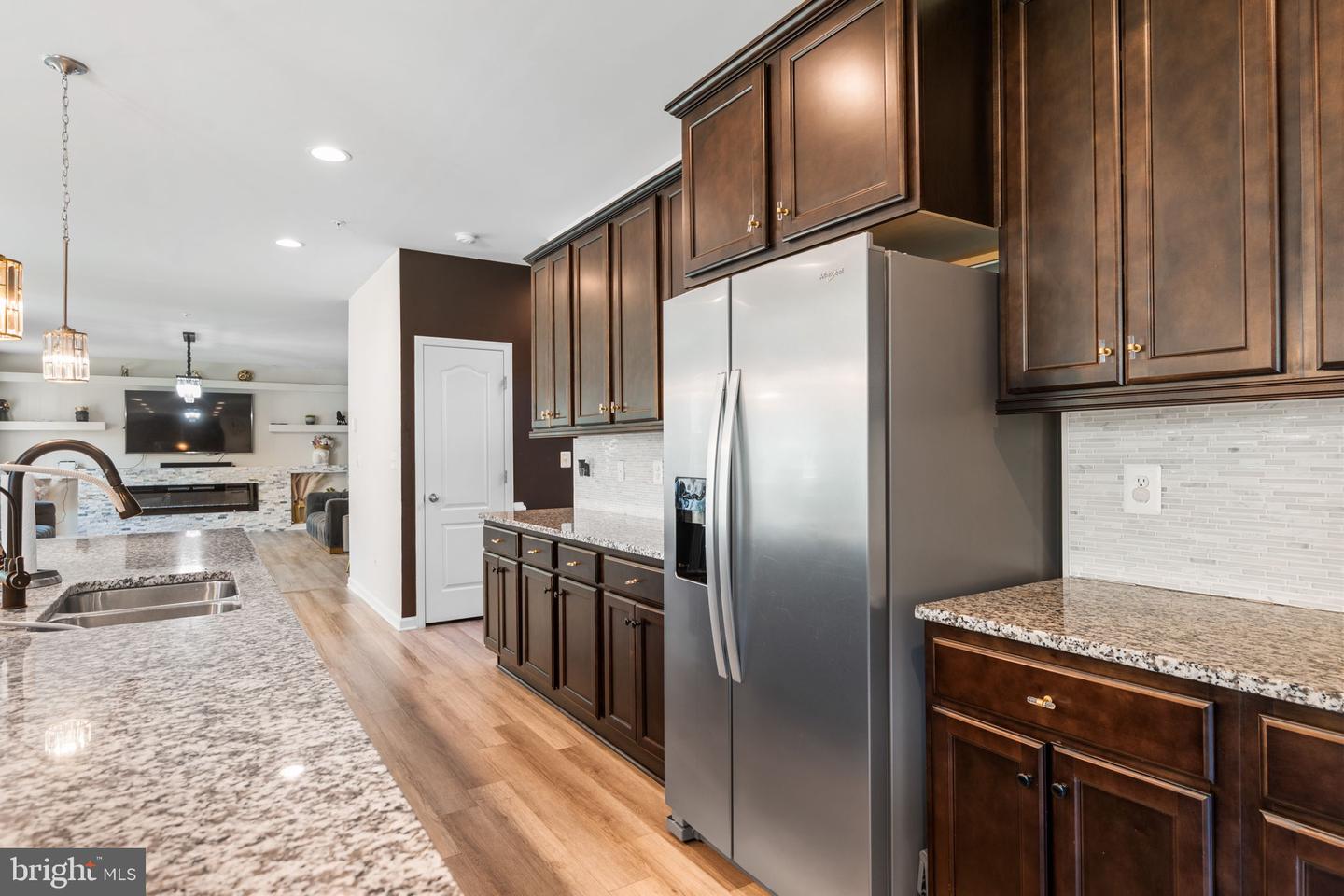 6640 Timber Ridge Ln Property Photo 15