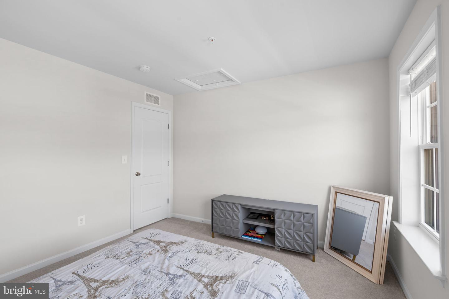 6640 Timber Ridge Ln Property Photo 44