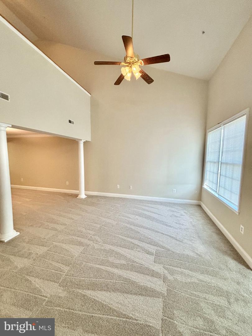 112 Dulles St Property Photo 4