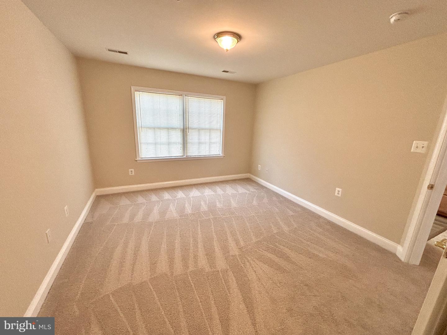 112 Dulles St Property Photo 14