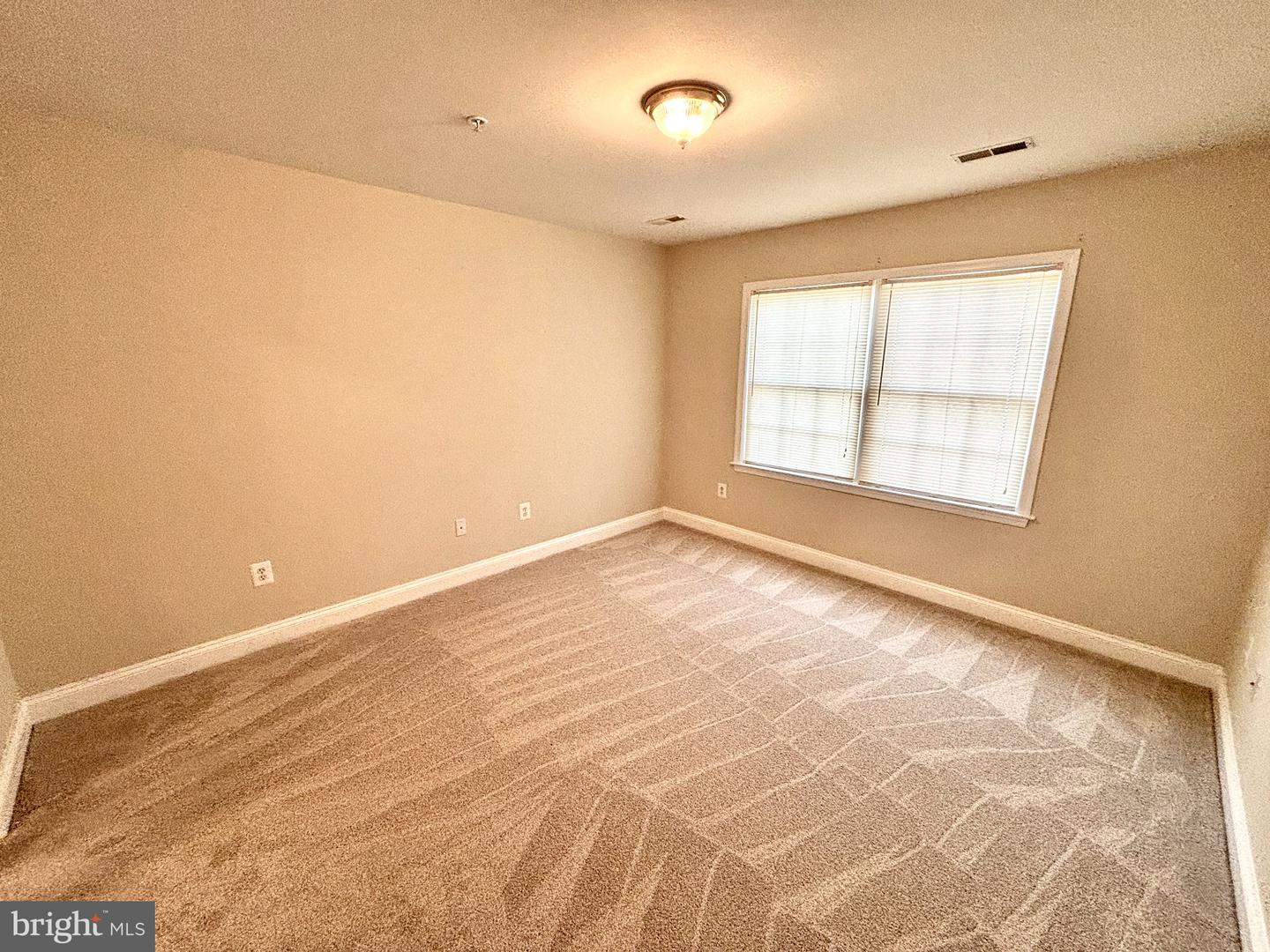 112 Dulles St Property Photo 15