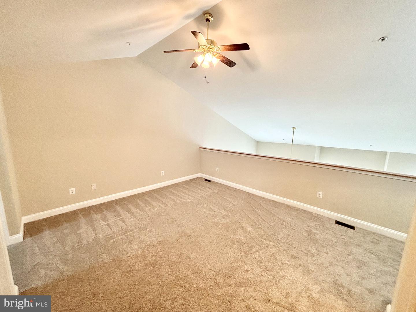 112 Dulles St Property Photo 28