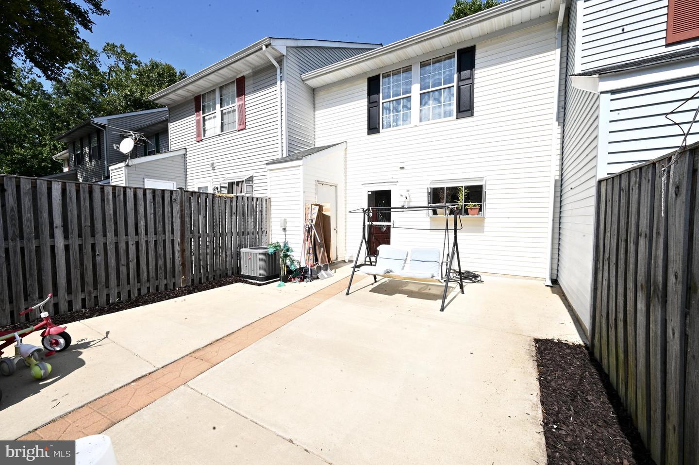 3843 Gateview Pl Property Photo 3