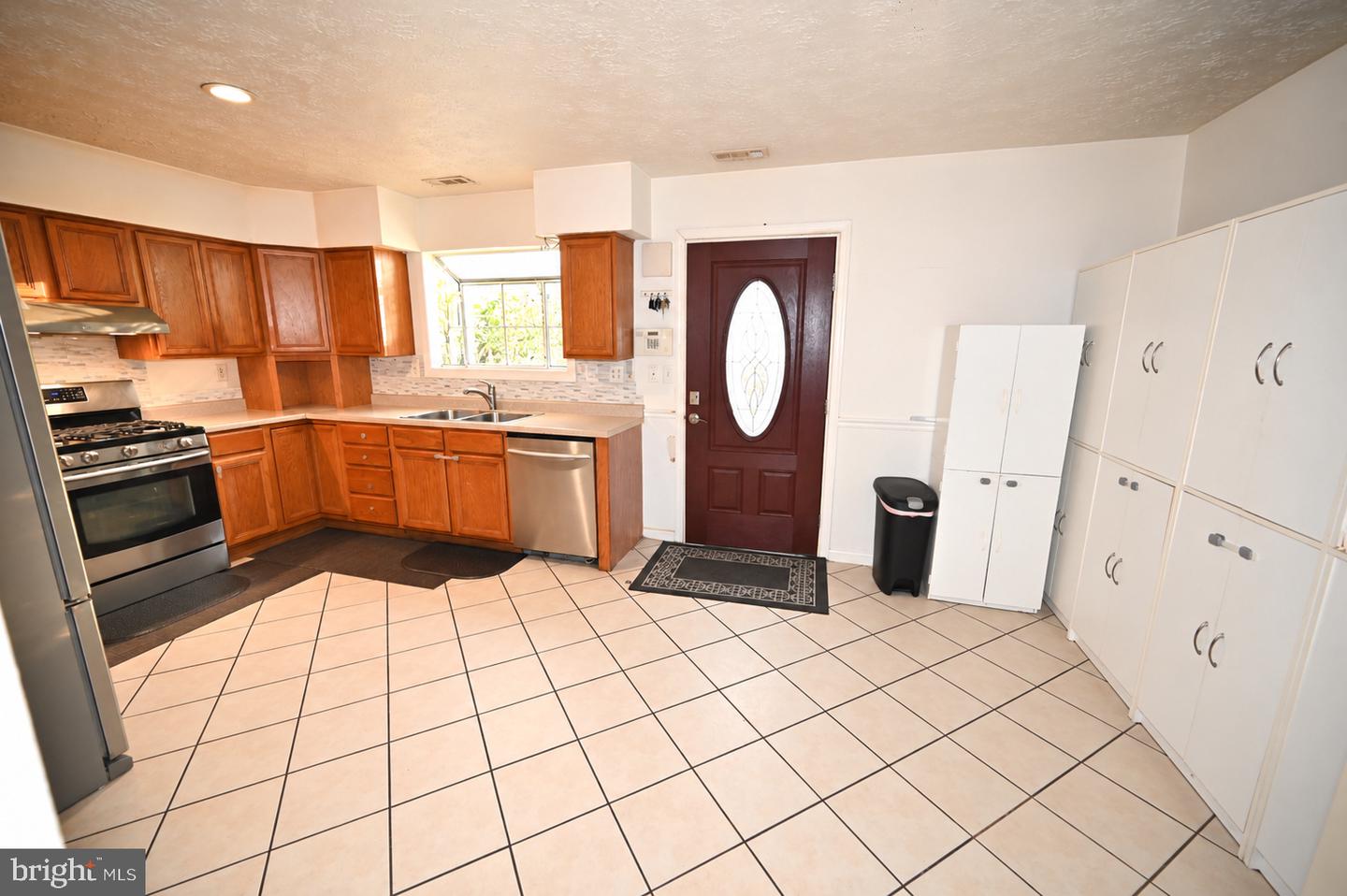 3843 Gateview Pl Property Photo 10