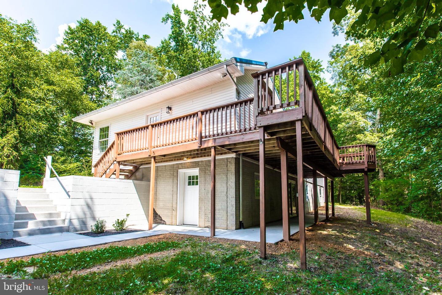 13495 Budds Creek Road #b Property Photo 2
