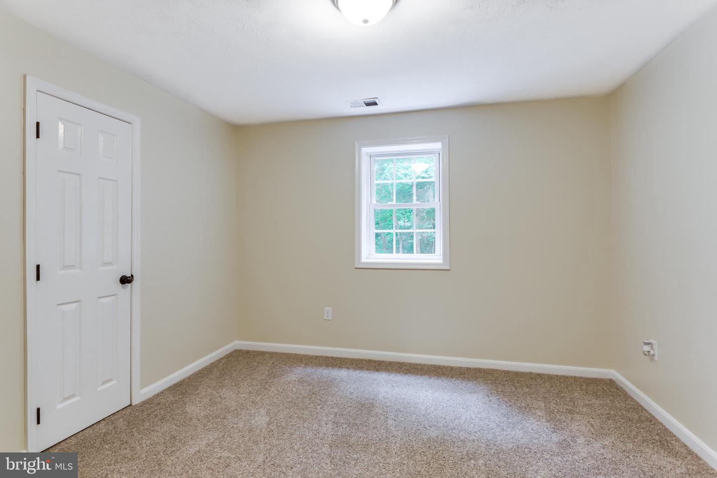 13495 Budds Creek Road #b Property Photo 5