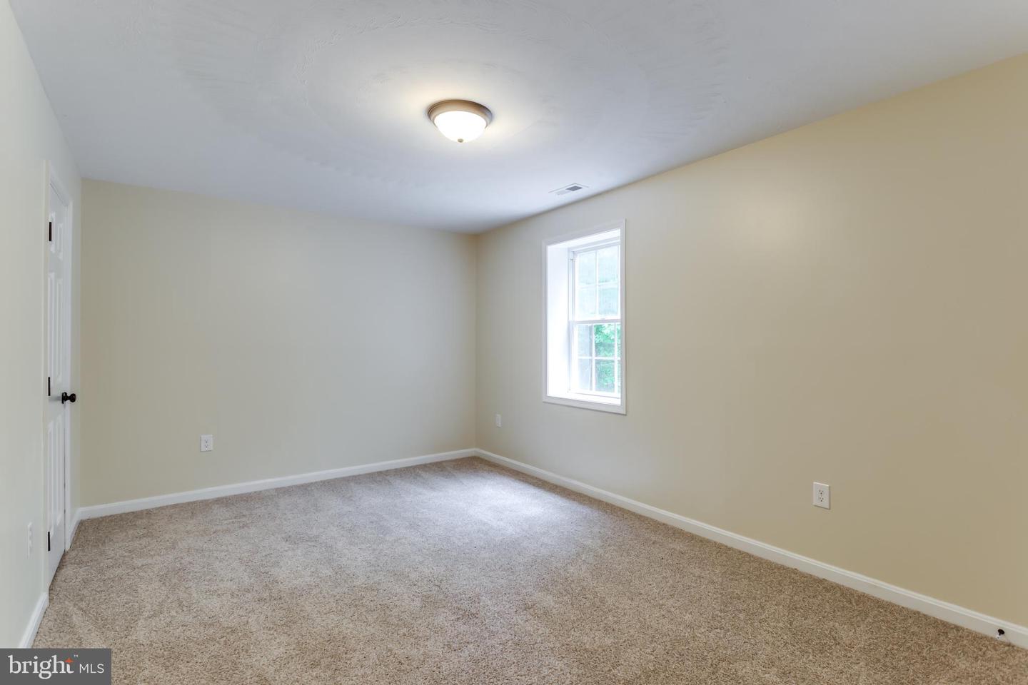 13495 Budds Creek Road #b Property Photo 7