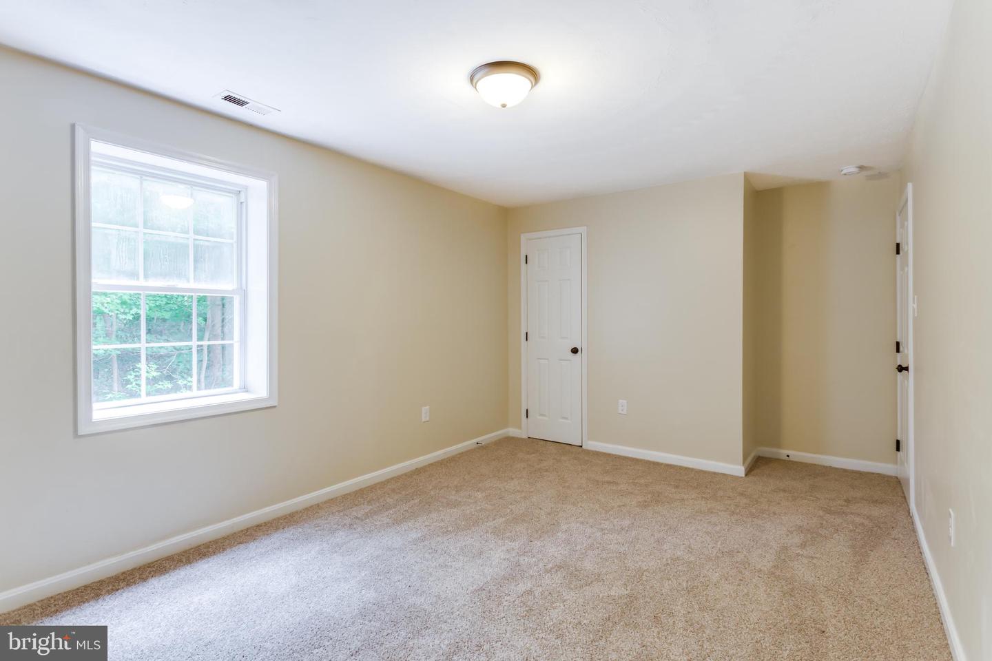 13495 Budds Creek Road #b Property Photo 8