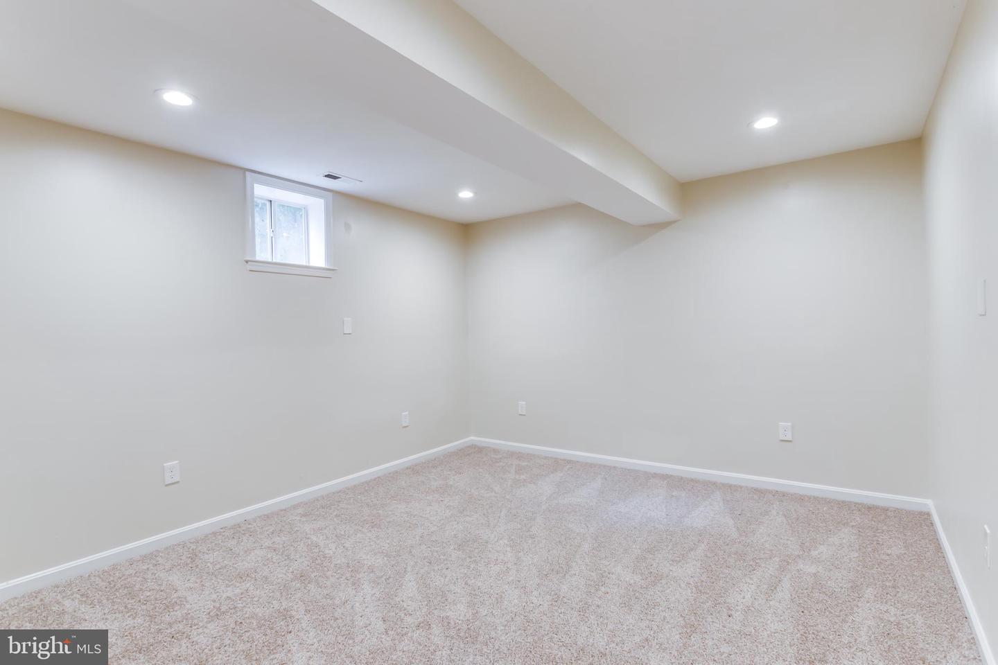 13495 Budds Creek Road #b Property Photo 9