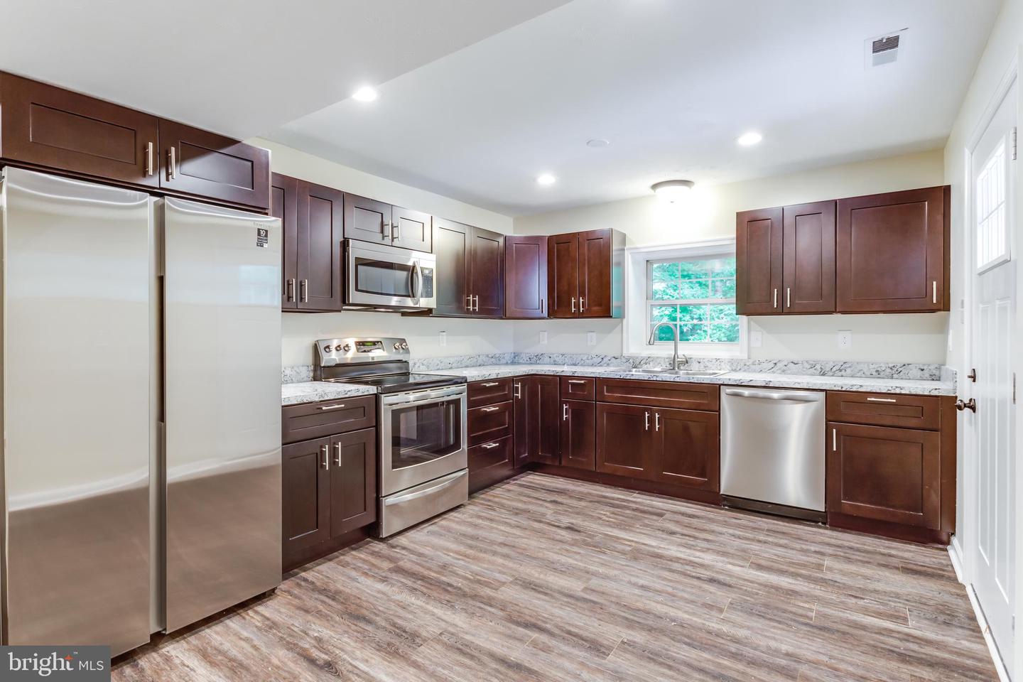 13495 Budds Creek Road #b Property Photo 18