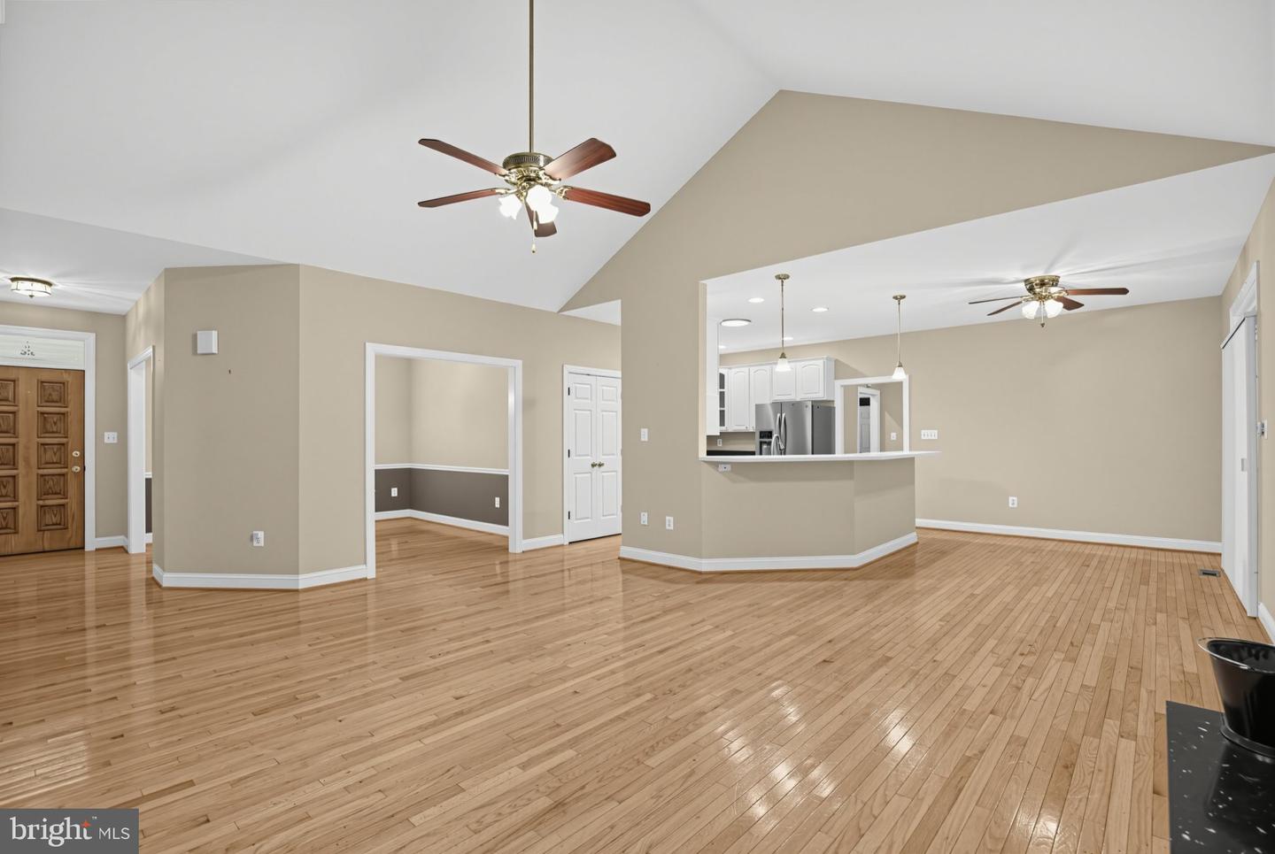 6050 Deepdeen Pl Property Photo 8