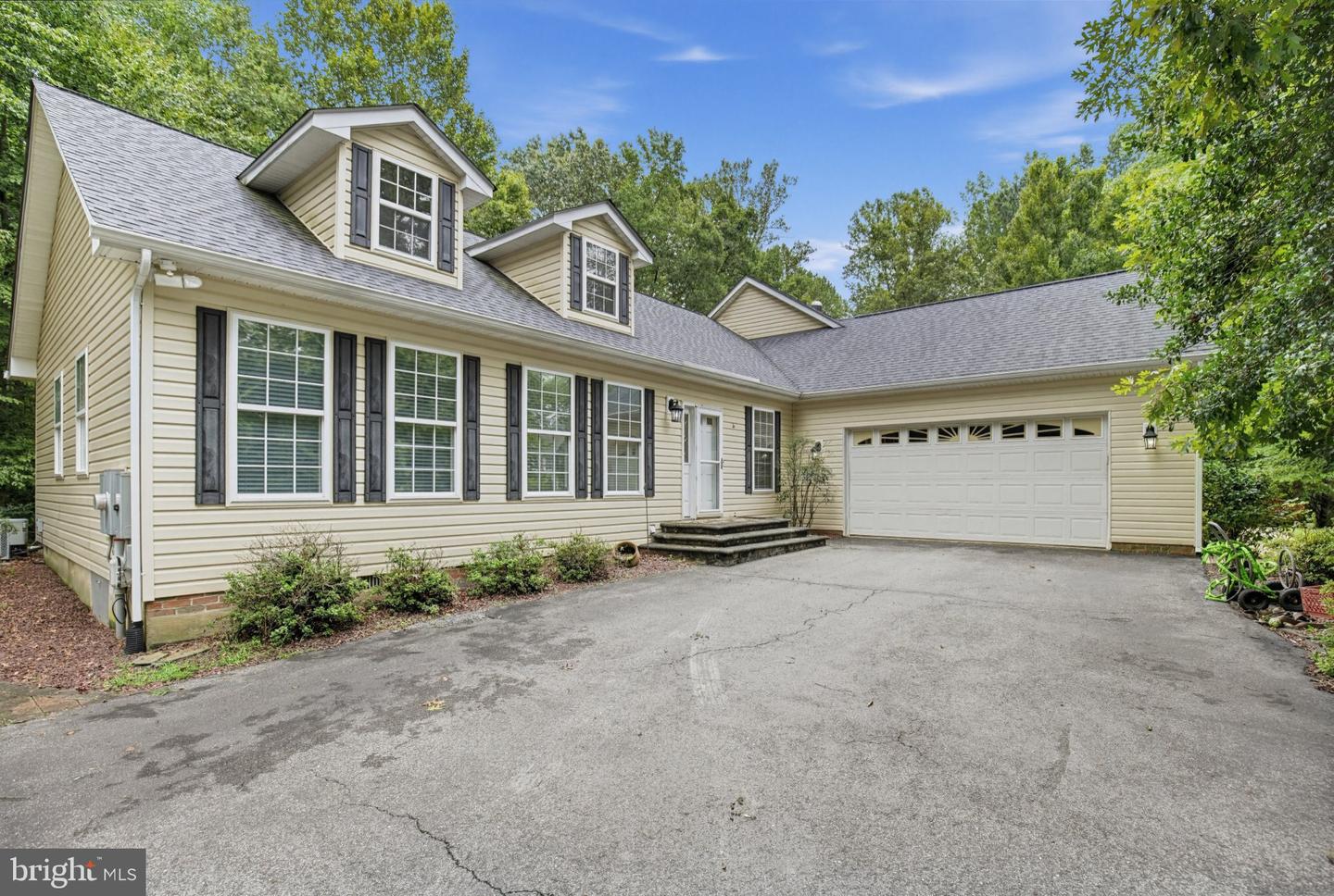 6050 Deepdeen Pl Property Photo 17