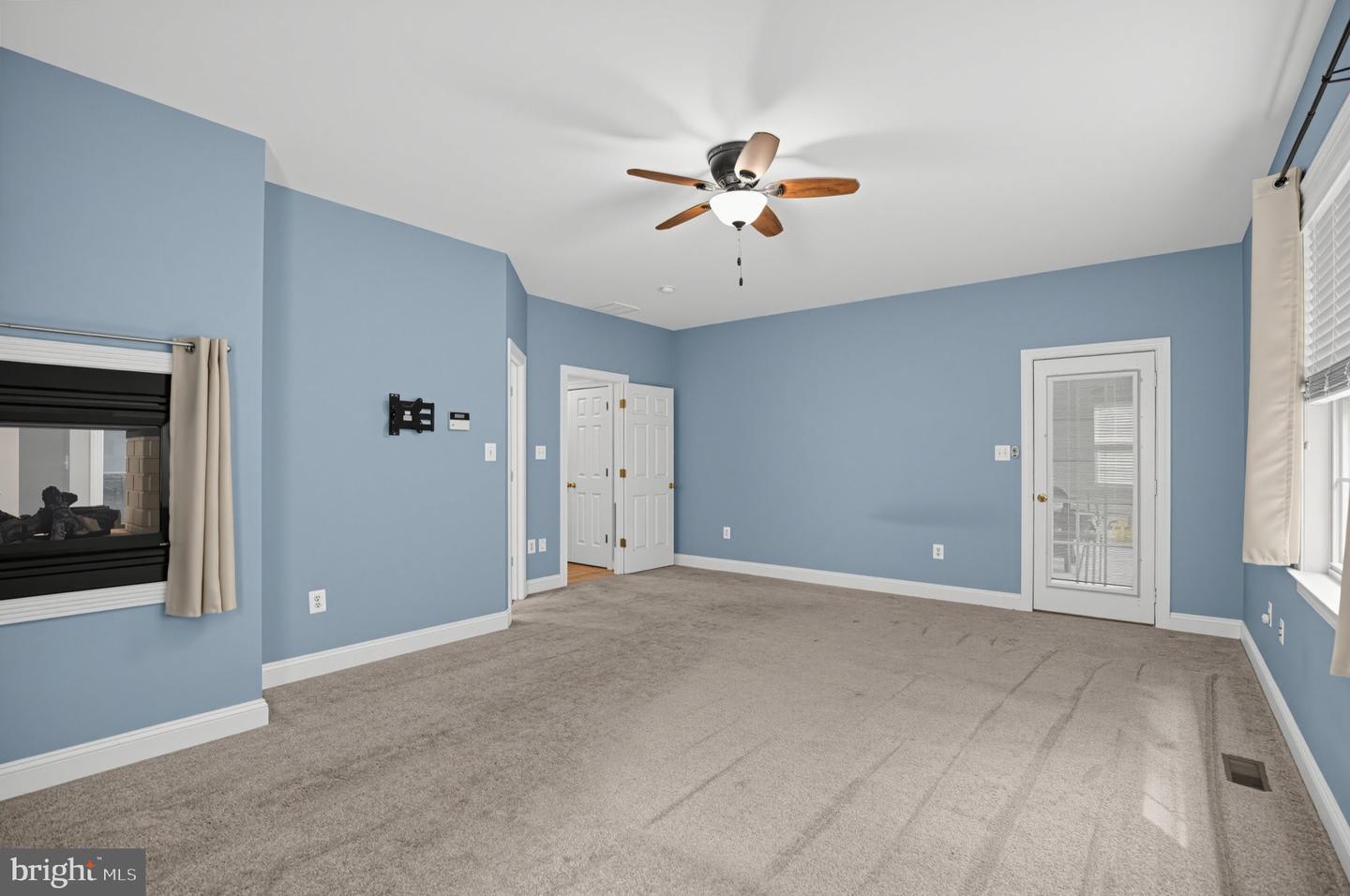 6050 Deepdeen Pl Property Photo 28