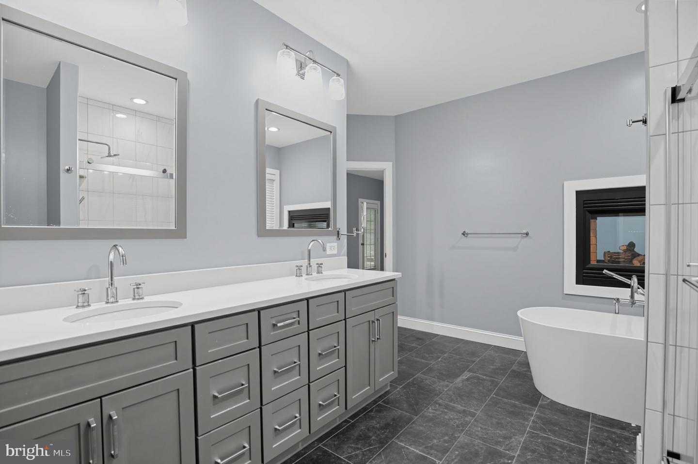 6050 Deepdeen Pl Property Photo 32