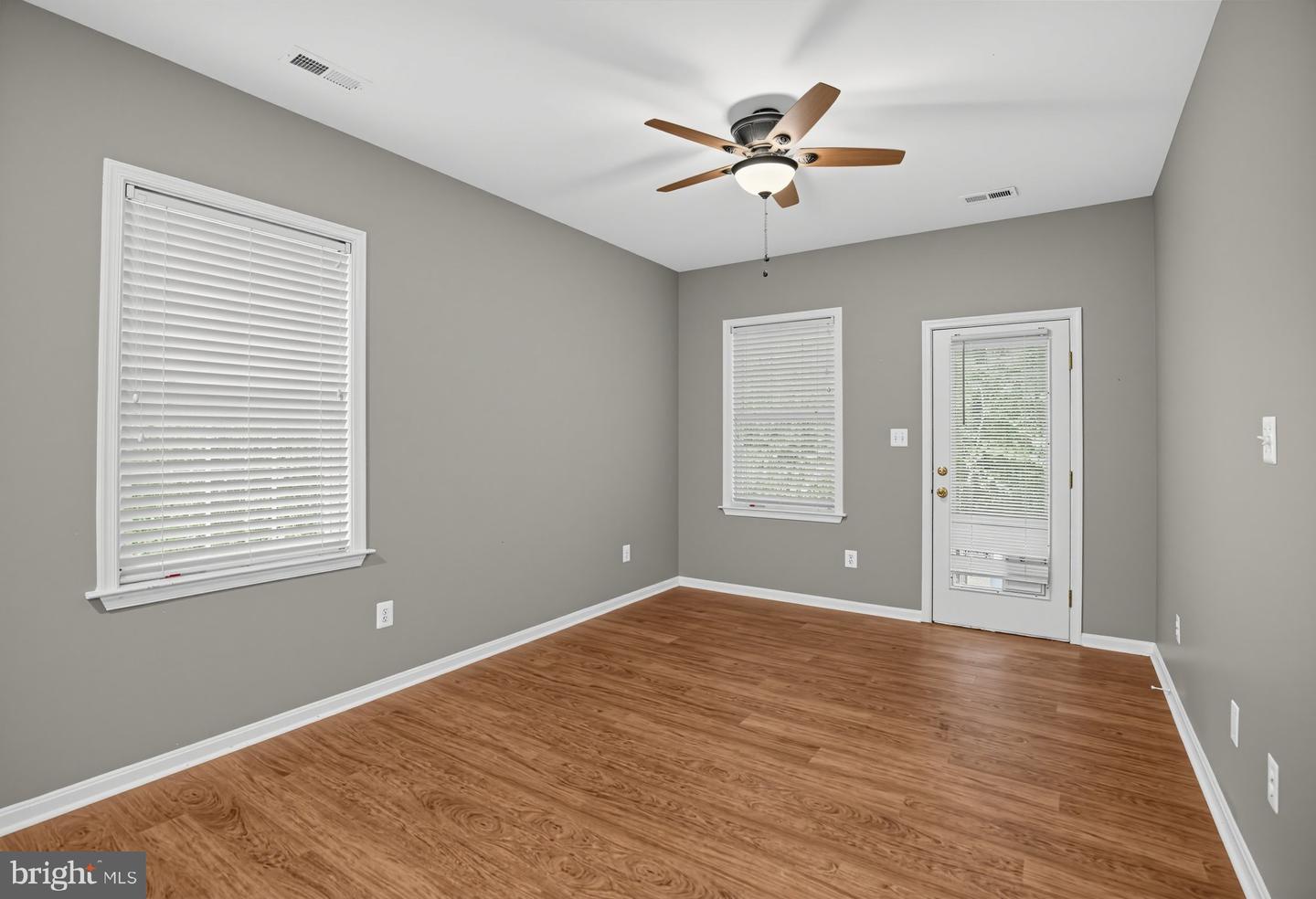 6050 Deepdeen Pl Property Photo 45