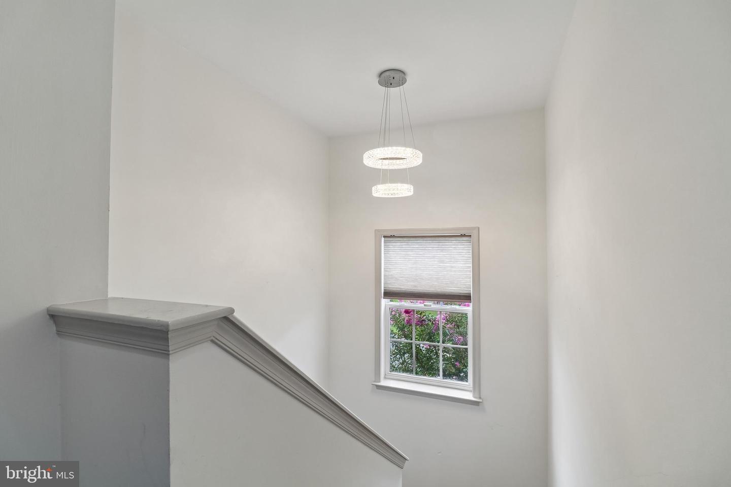 6844 Walkway Ct Property Photo 24