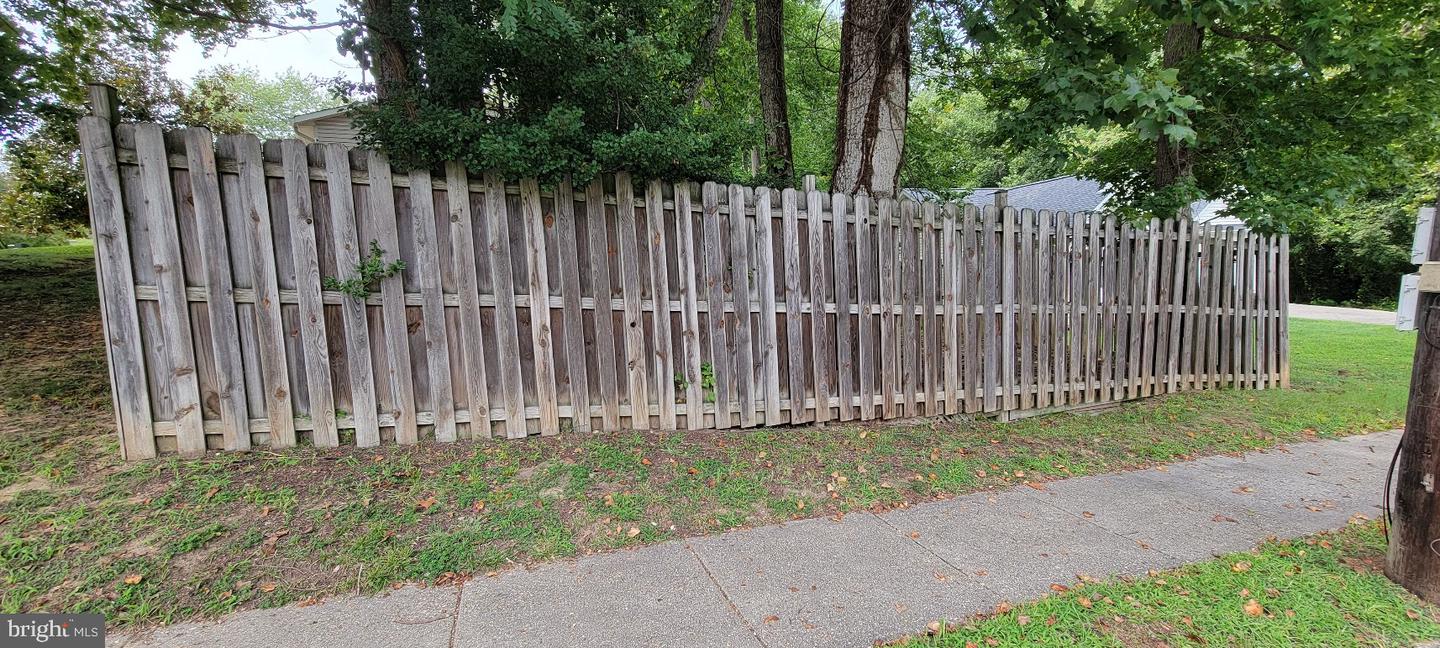 6780 Glen Albin Rd Property Photo 4