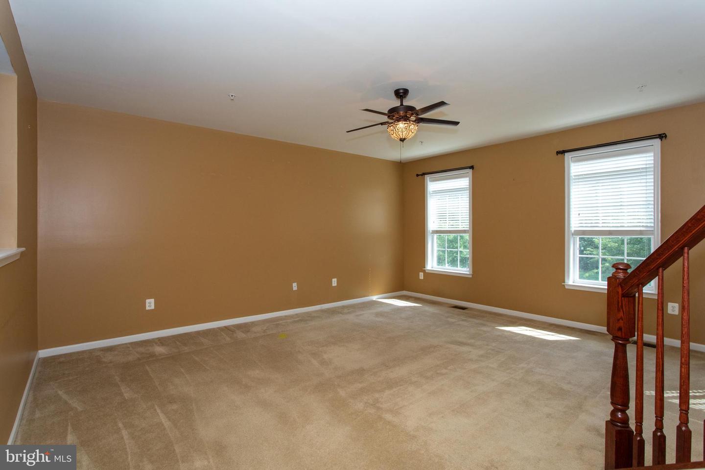 12389 Sandstone St Property Photo 4