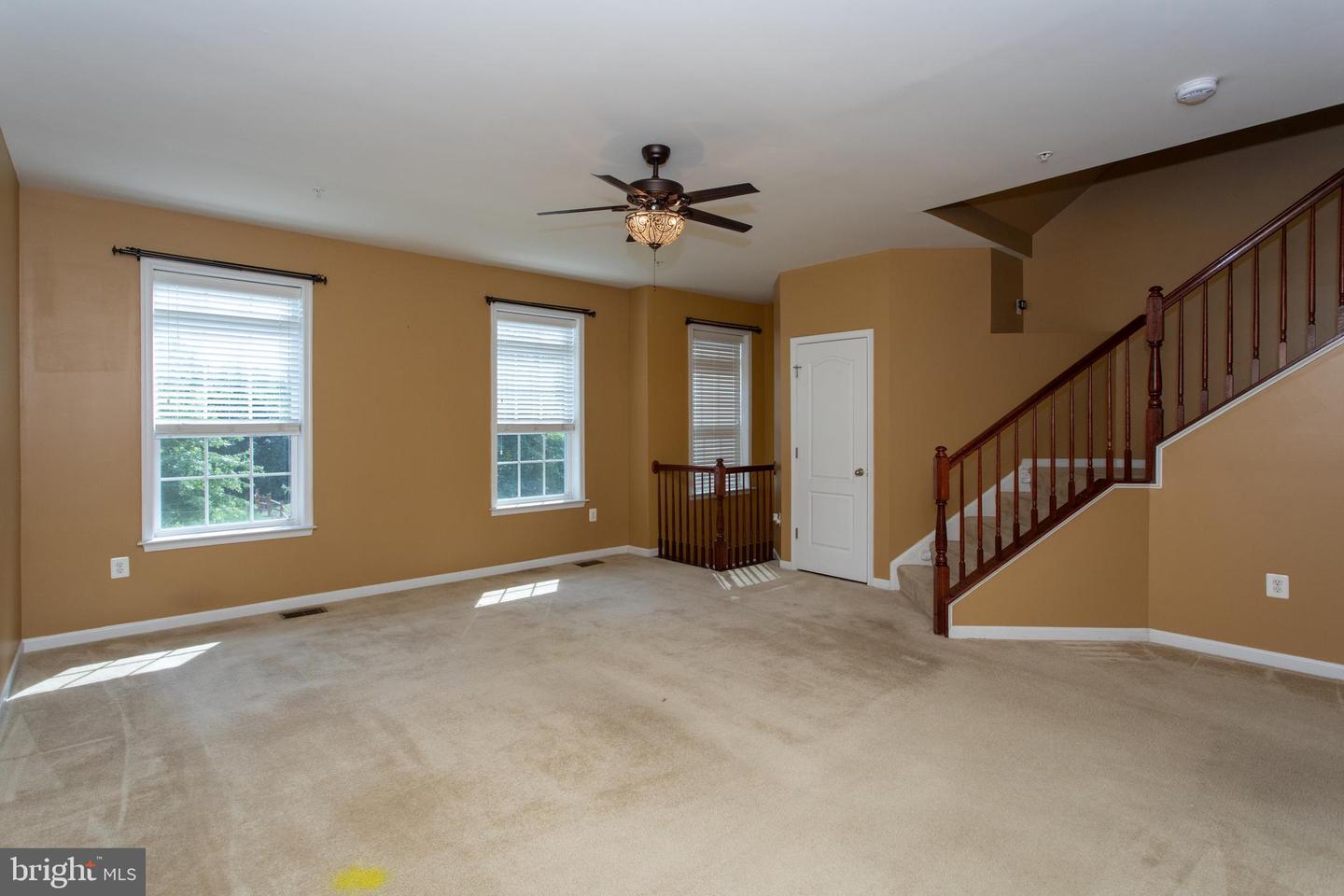 12389 Sandstone St Property Photo 7