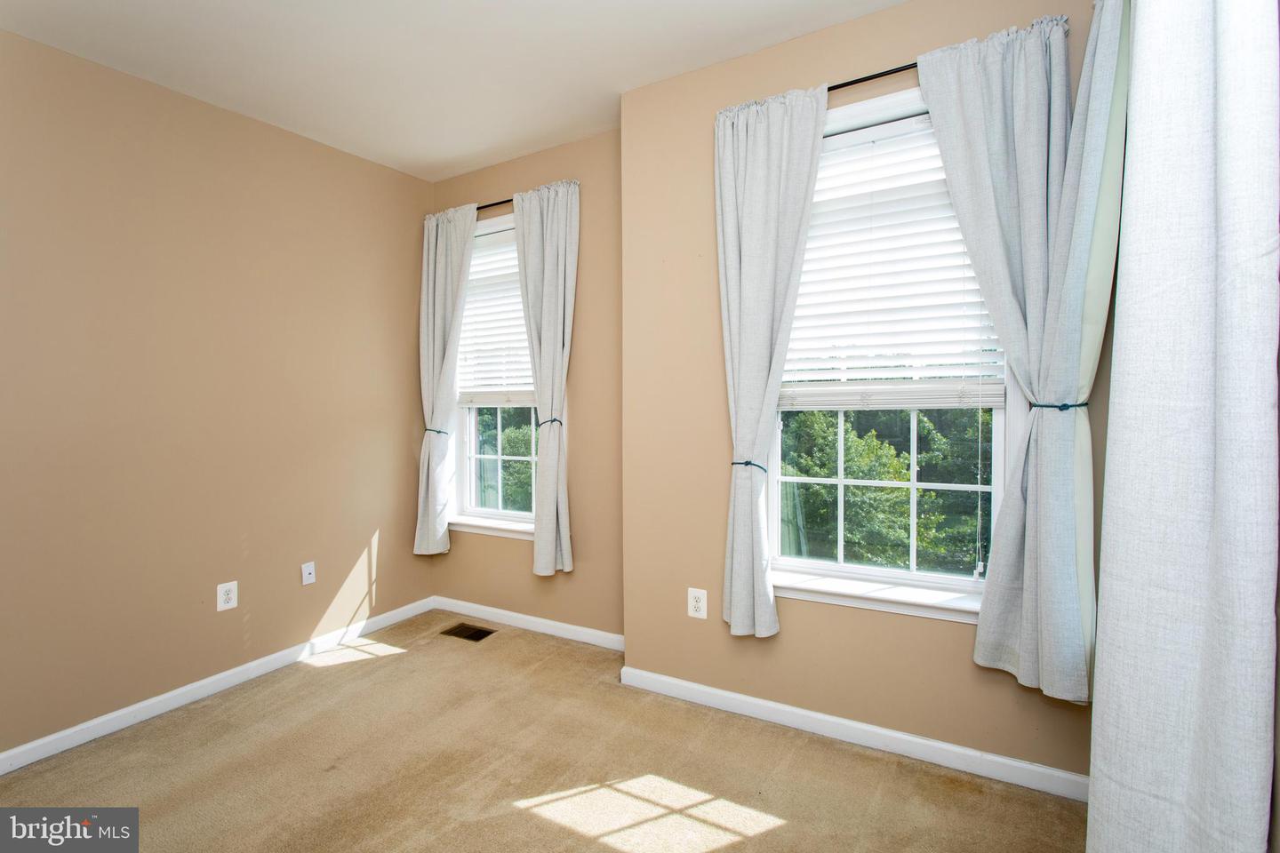 12389 Sandstone St Property Photo 43