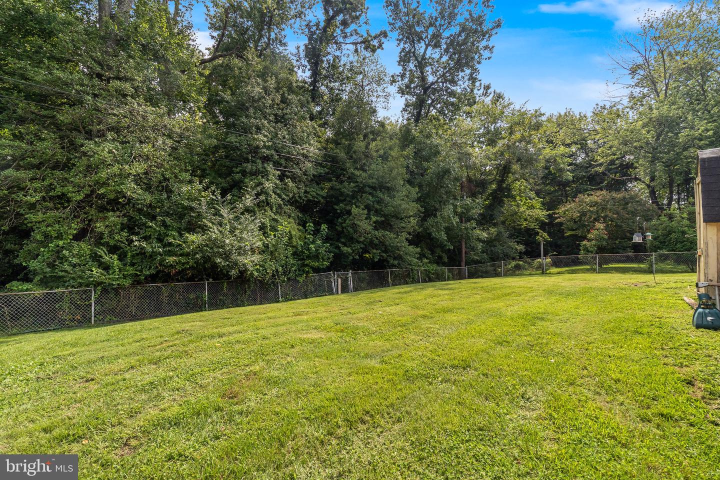 913 Barrington Dr Property Photo 23