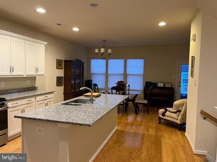9806 Ushers Pl Property Photo 12