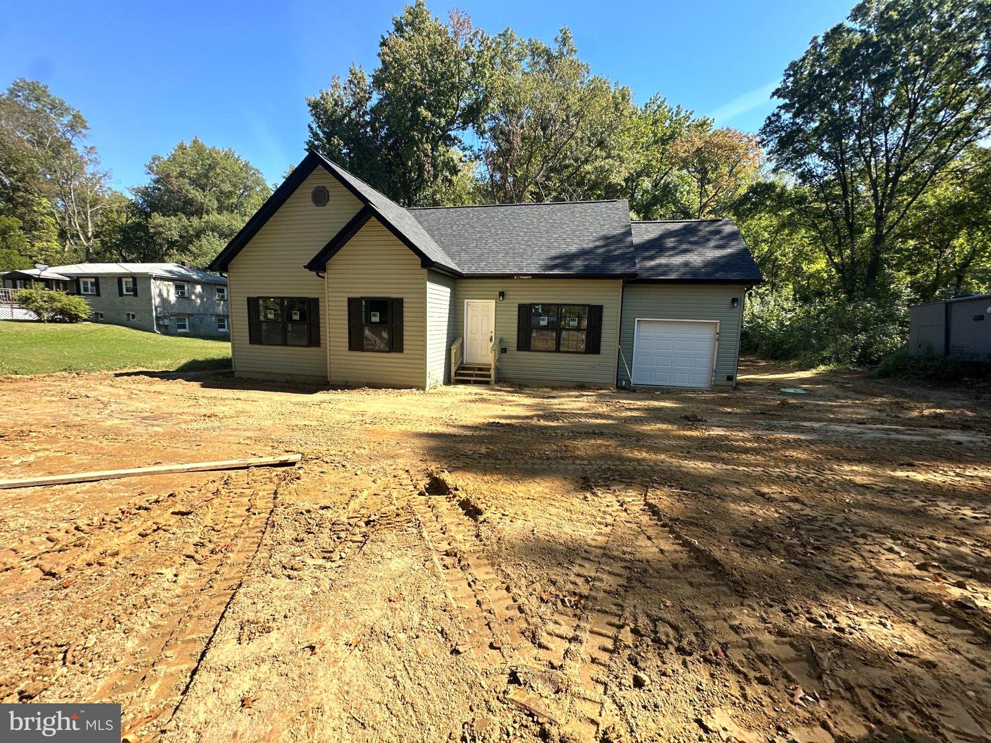 4 Travers Rd Property Photo 1