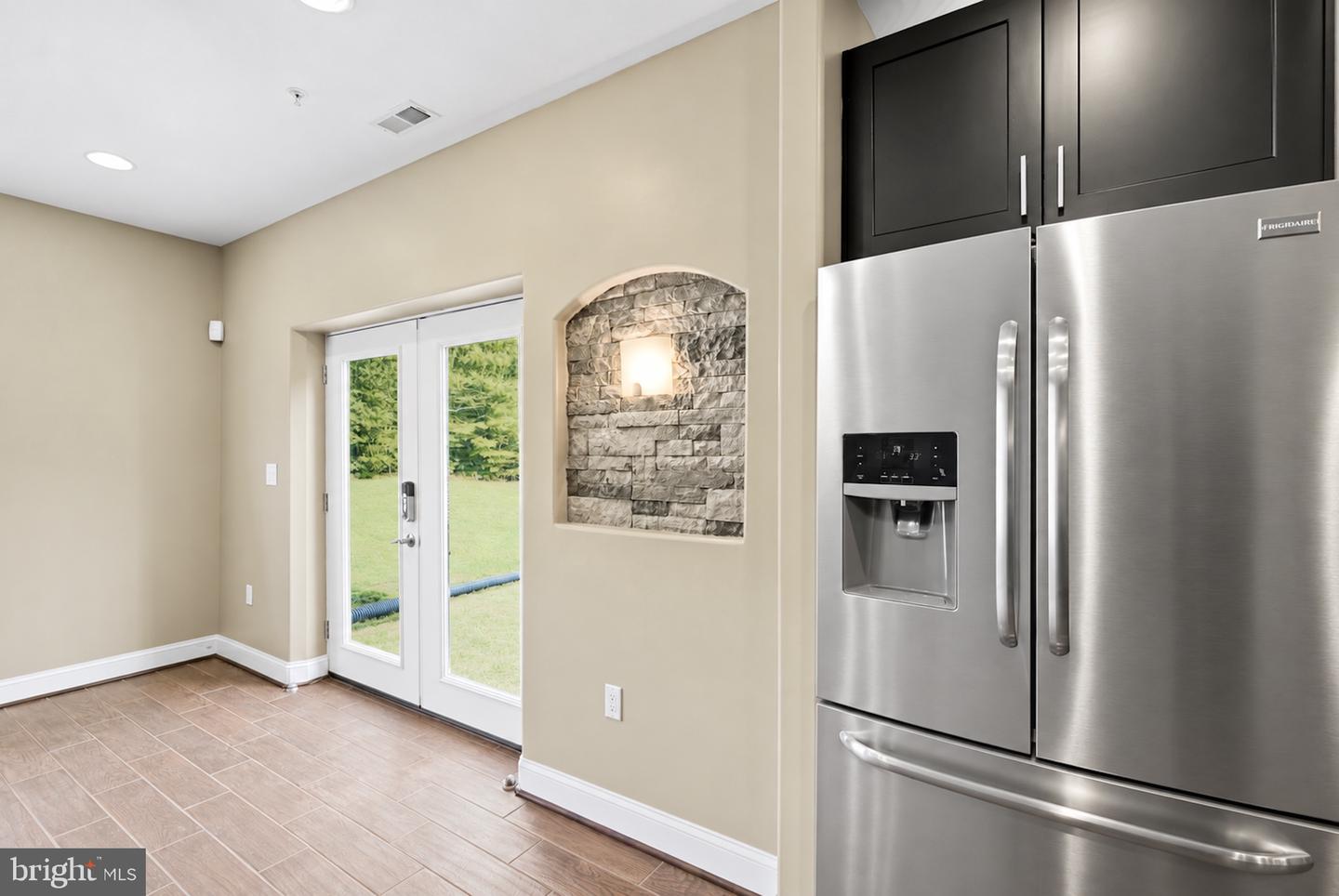 6236 Stone Hill Ct Property Photo 18