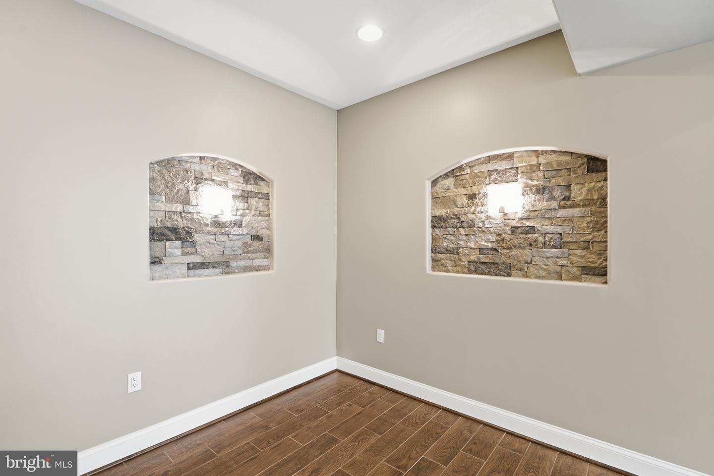 6236 Stone Hill Ct Property Photo 34
