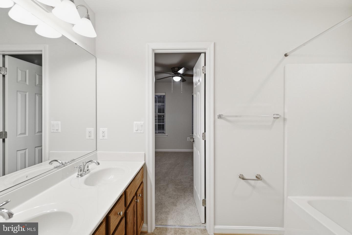 6236 Stone Hill Ct Property Photo 38