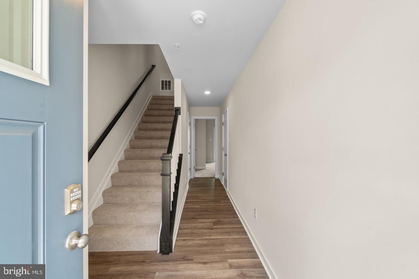 156 Soft Rush Ln Property Photo 2