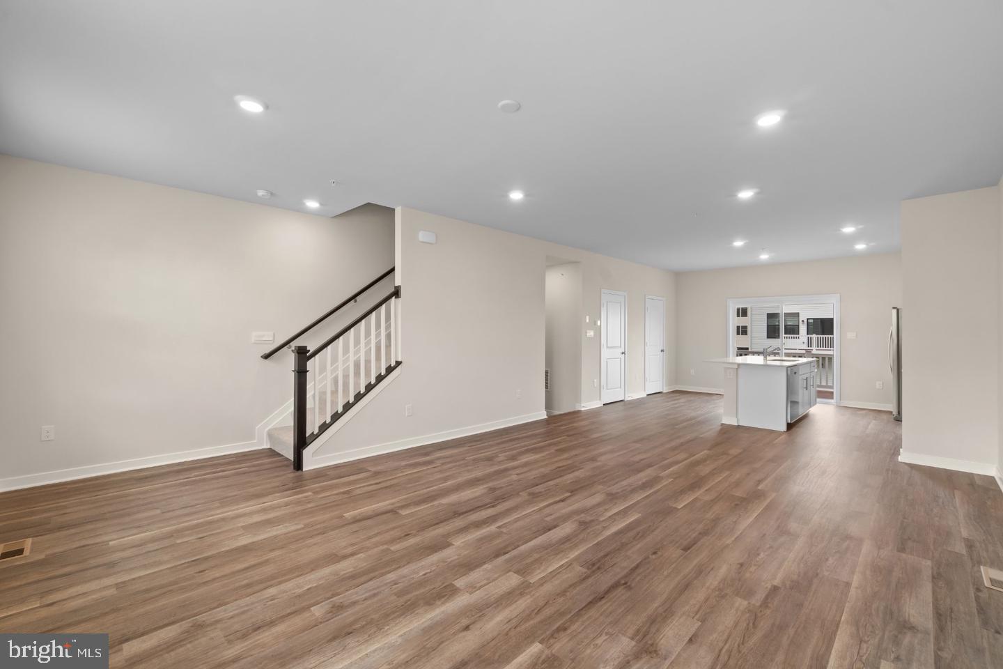 156 Soft Rush Ln Property Photo 7