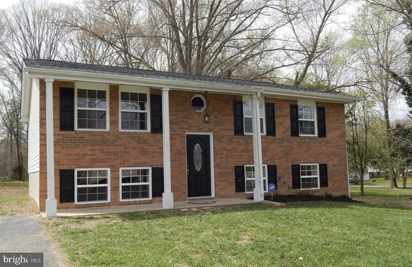 10155 Tucker Ln Property Photo 1