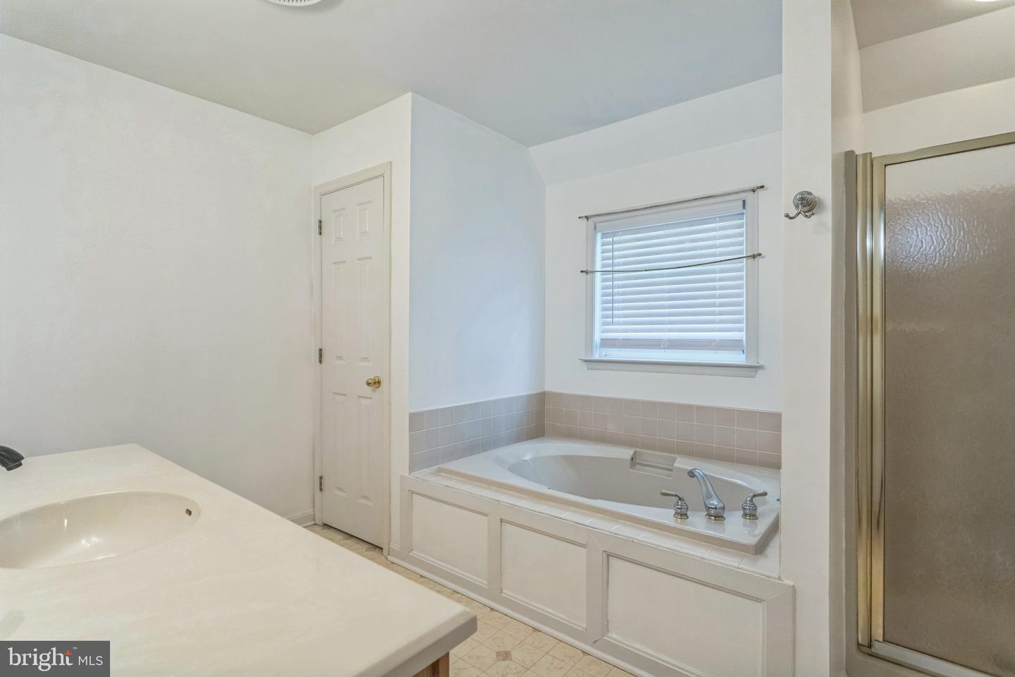 14610 Balsam Ct Property Photo 5