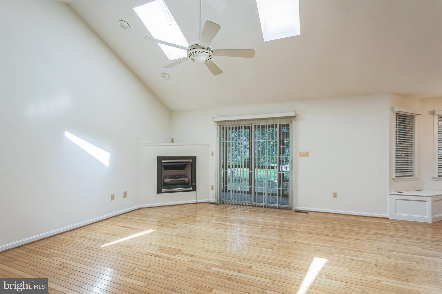14610 Balsam Ct Property Photo 15