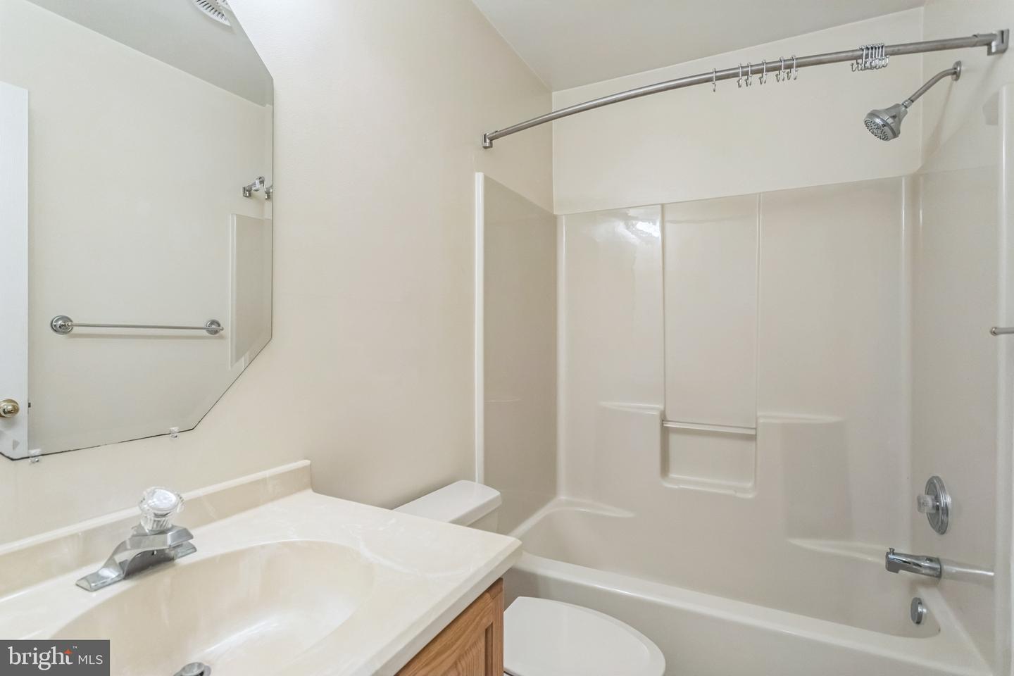 14610 Balsam Ct Property Photo 26