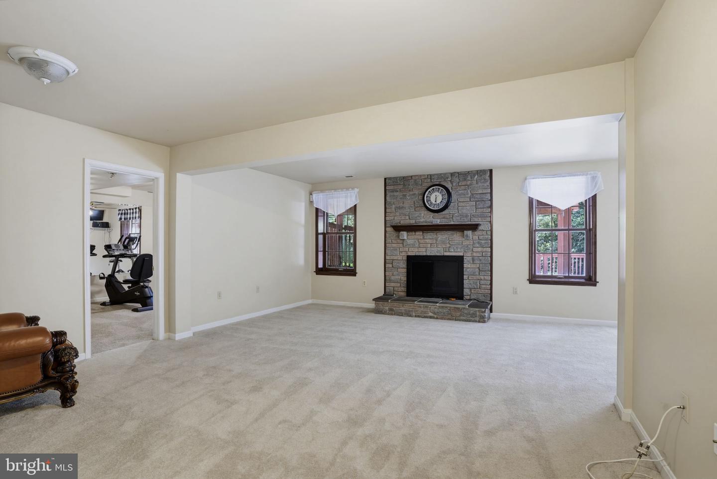 8155 Plowden Dr Property Photo 28