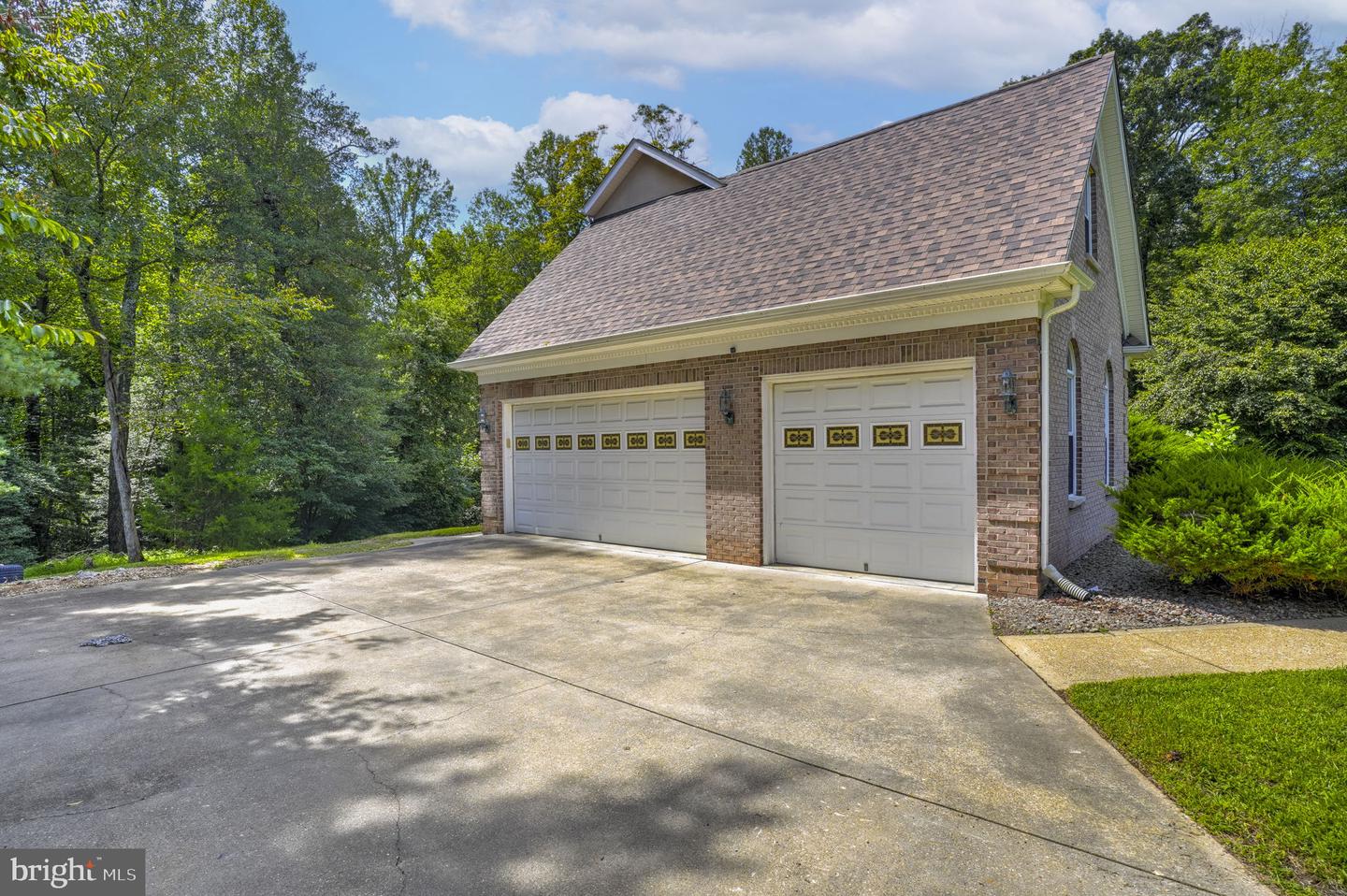 8155 Plowden Dr Property Photo 38