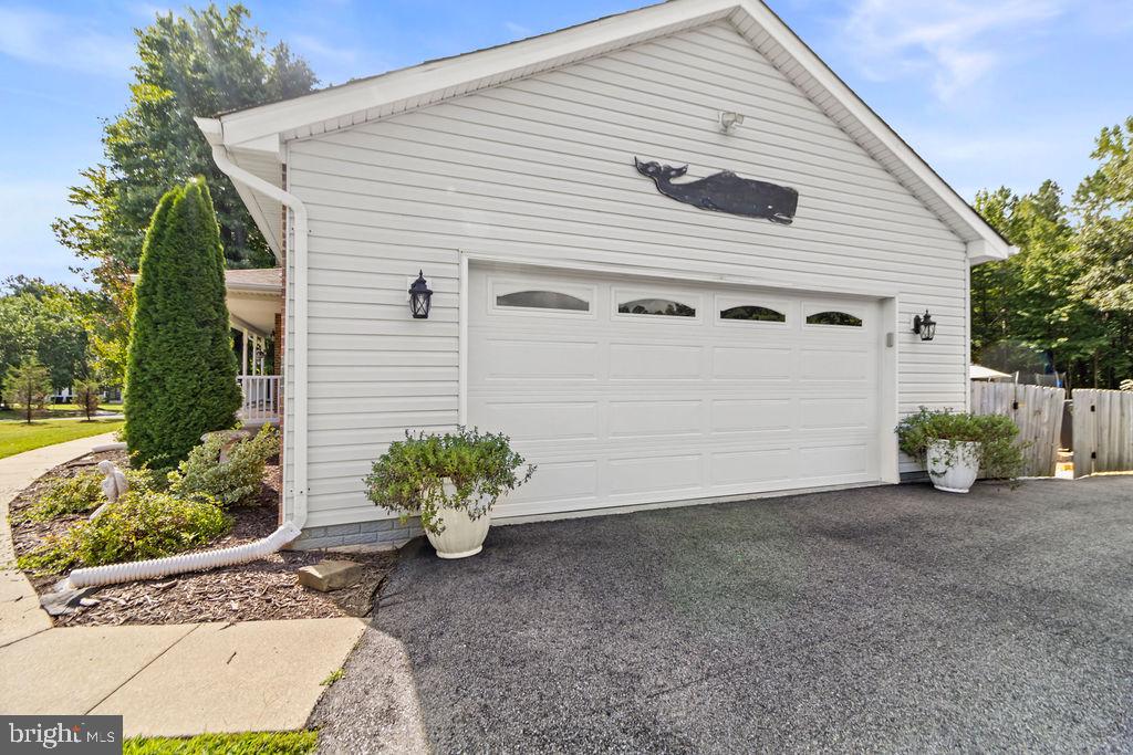 12871 Crescent Run St Property Photo 8
