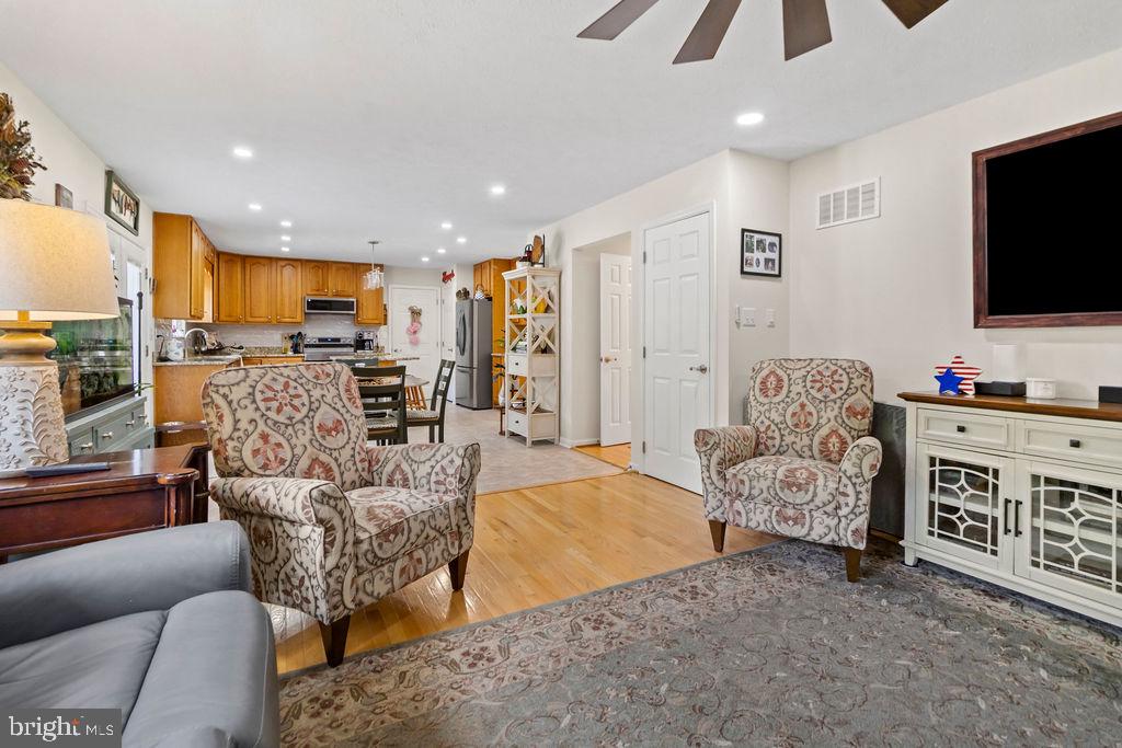 12871 Crescent Run St Property Photo 14