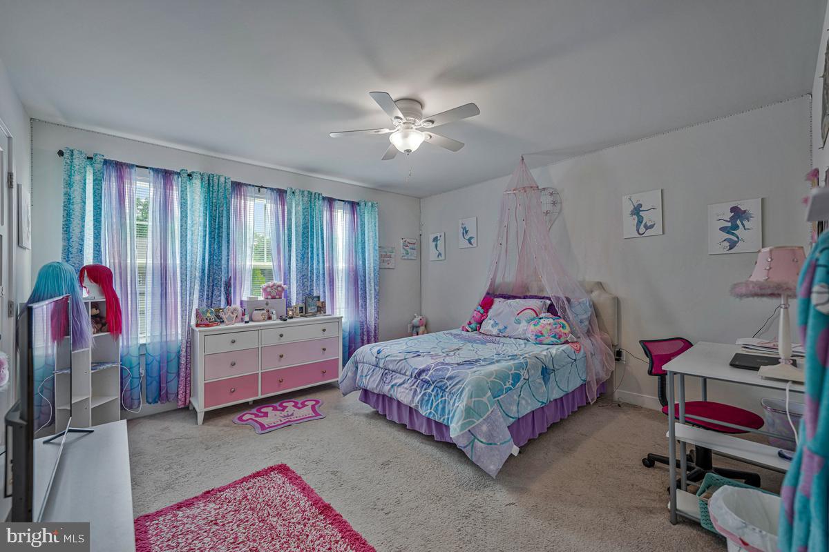 8868 Bancroft Dr Property Photo 23