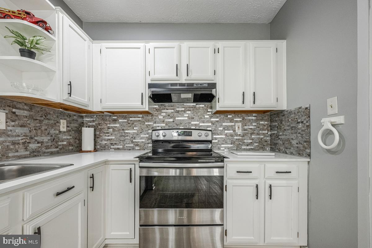 6110 Blue Whale Ct Property Photo 13