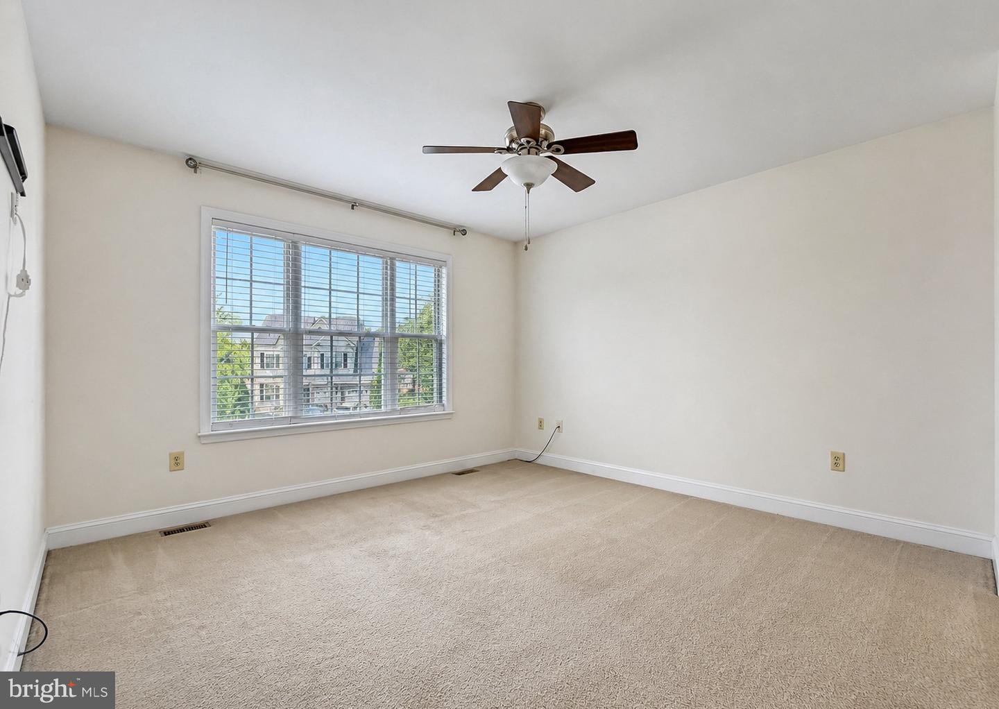 10482 Carberry Ct Property Photo 23