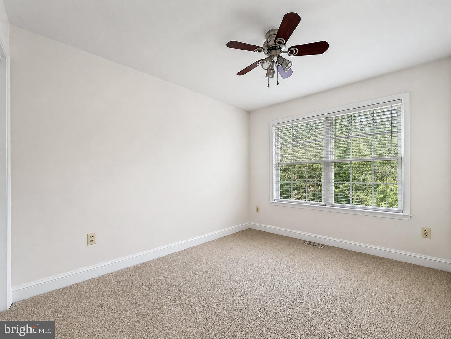 10482 Carberry Ct Property Photo 25