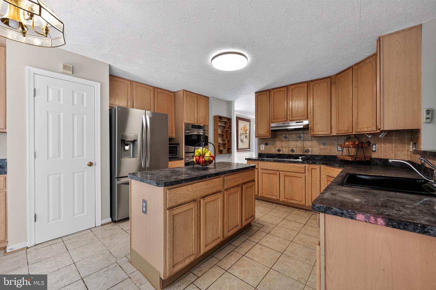 6850 Barney Dr Property Photo 10