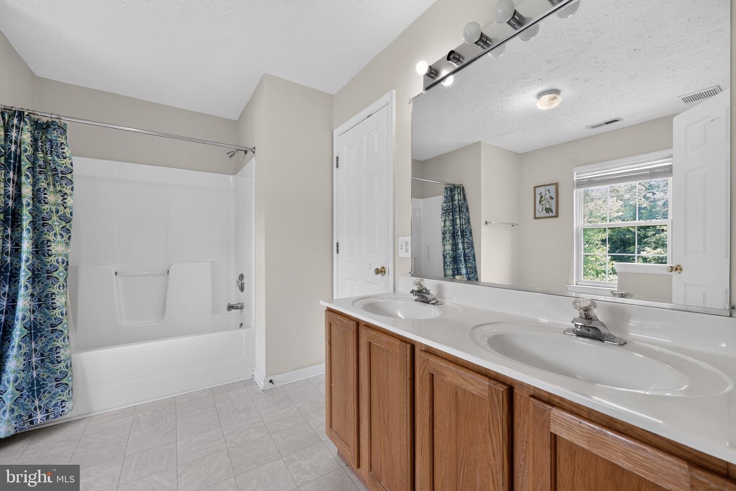 6850 Barney Dr Property Photo 28