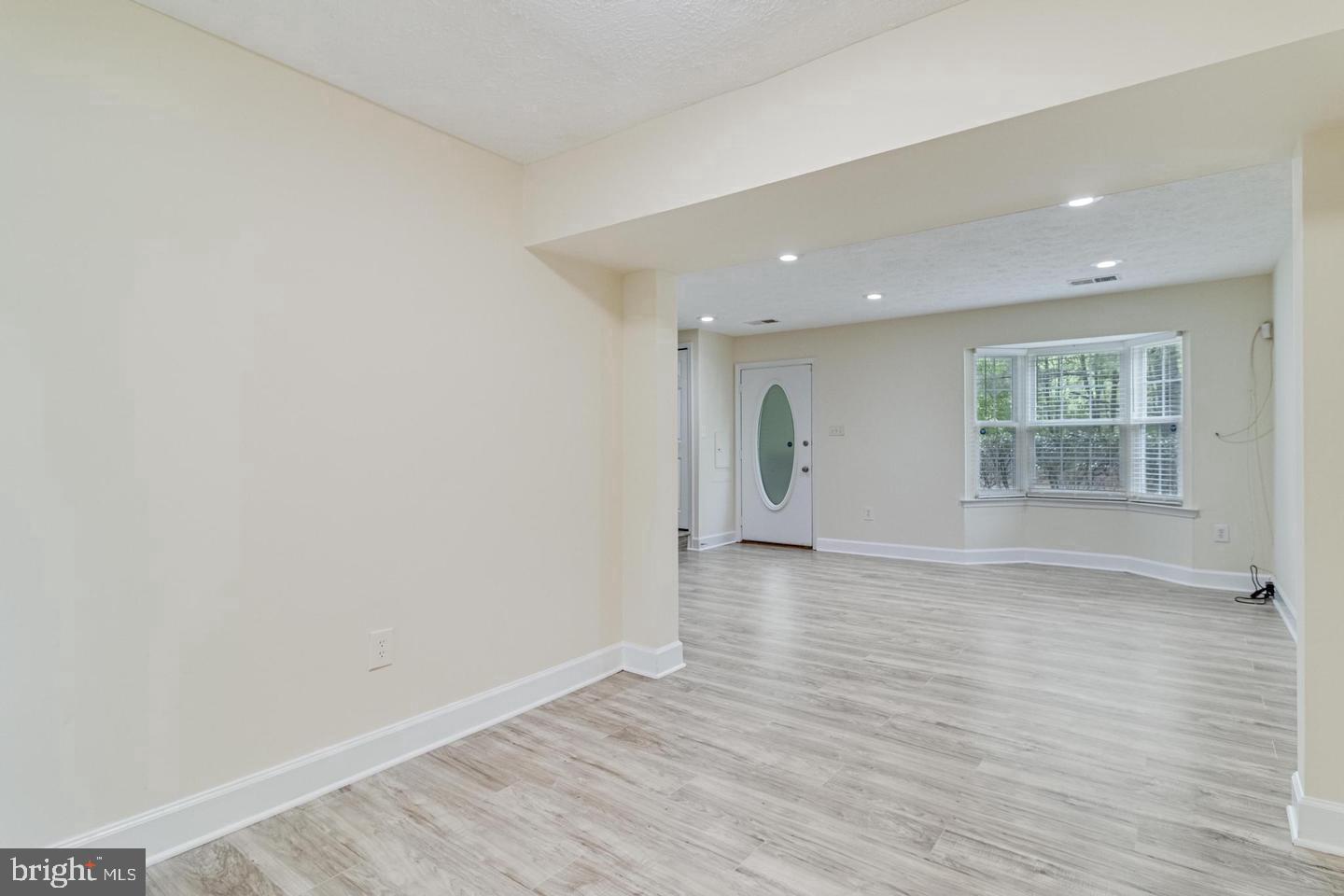 6206 Deerwood Ct Property Photo 8