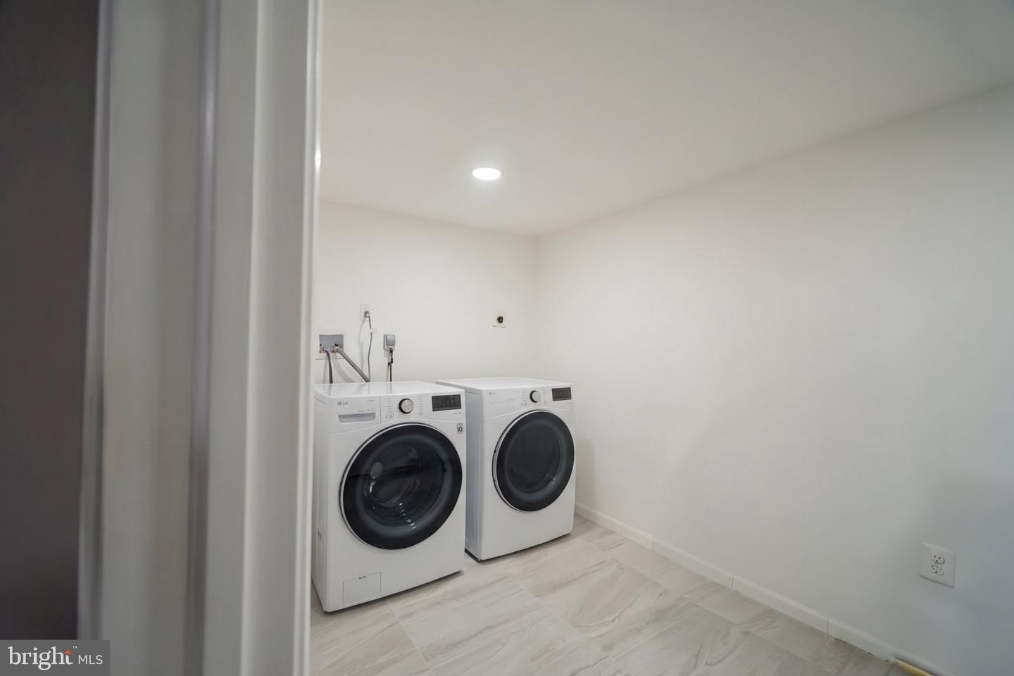 4150 Barrett Property Photo 30