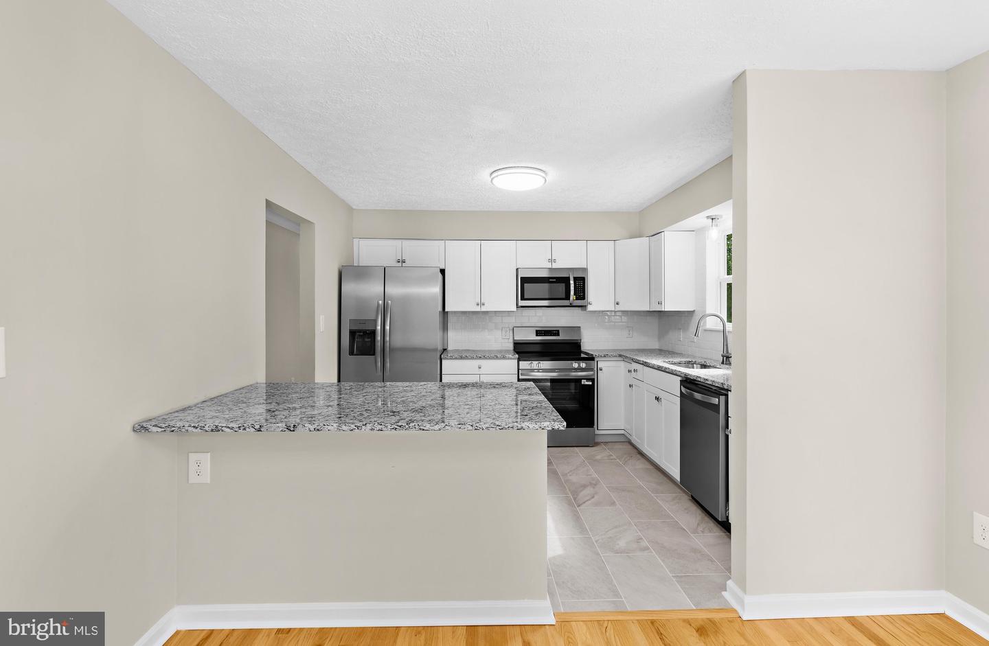 2118 Marbella Dr Property Photo 10